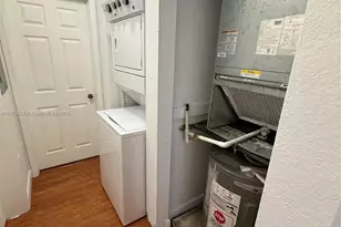 373 NE 26th Pl, Homestead, FL 33033 - Photo 7