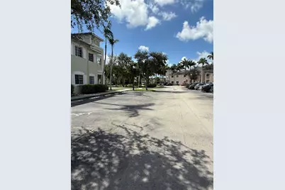 373 NE 26th Pl #202, Homestead, FL 33033 - Photo 15