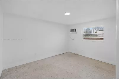 458 SW 9th St #2, Miami, FL 33130 - Photo 9