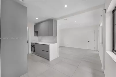 621 SW 33rd Avenue, Miami, FL 33135 - Photo 7