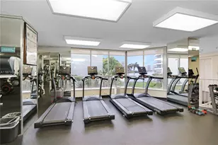 3530 Mystic Pointe Dr, Aventura, FL 33180 - Photo 27