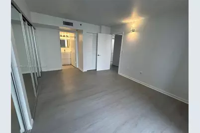 540 Brickell Key Dr #1002, Miami, FL 33131 - Photo 13