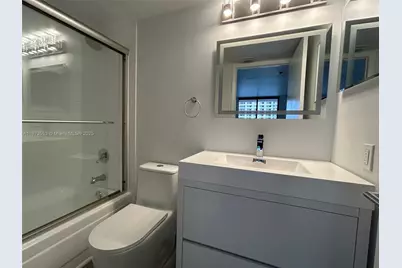 540 Brickell Key Dr #1002, Miami, FL 33131 - Photo 3