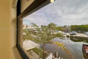 3768 NE 167th St, North Miami Beach, FL 33160 - Photo 37