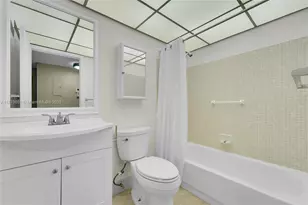 9644 S Belfort Cir, Tamarac, FL 33321 - Photo 7