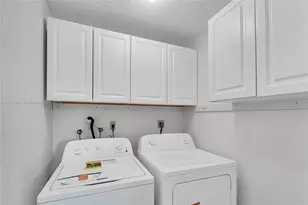 9644 S Belfort Cir, Tamarac, FL 33321 - Photo 17