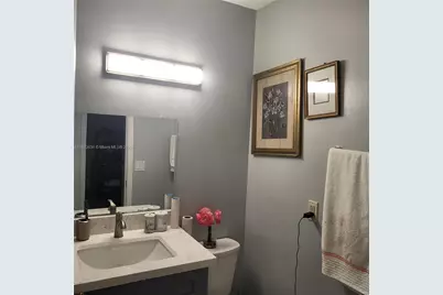 33 Meadows Dr, Boynton Beach, FL 33436 - Photo 15