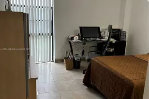 3475 N Country Club Dr, Aventura, FL 33180 - Photo 17