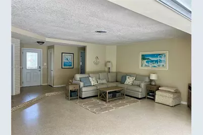 1241 Manor Dr, Riviera Beach, FL 33404 - Photo 5