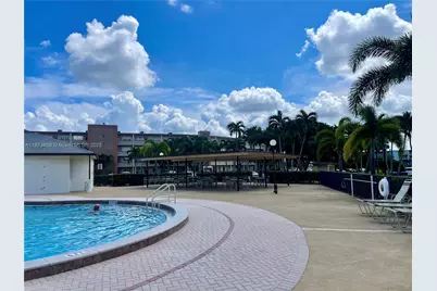 2042 Newcastle C #2042, Boca Raton, FL 33434 - Photo 17