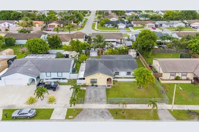 26023 SW 133rd Pl, Homestead, FL 33032 - Photo 35