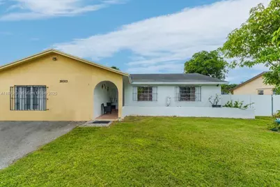 26023 SW 133rd Pl, Homestead, FL 33032 - Photo 5