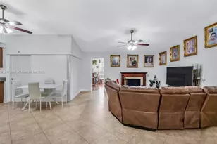 26023 SW 133rd Pl, Homestead, FL 33032 - Photo 7