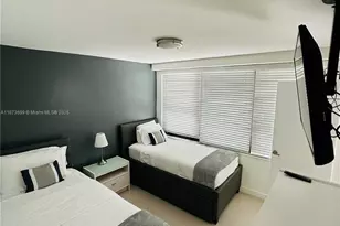 5225 Collins Ave, Miami Beach, FL 33140 - Photo 13