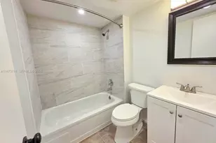 108 Royal Pk Dr, Oakland Park, FL 33309 - Photo 11