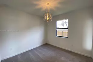 2424 SE 3rd St, Homestead, FL 33033 - Photo 9