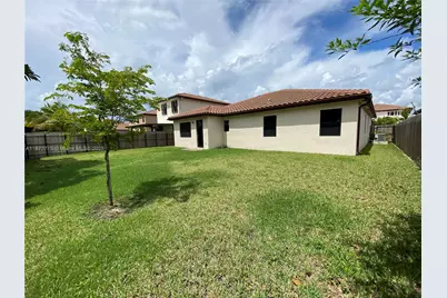 2424 SE 3rd St, Homestead, FL 33033 - Photo 29