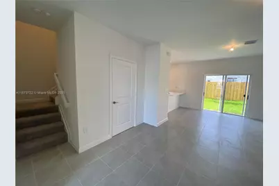 2609 SE 11th St, Homestead, FL 33035 - Photo 9