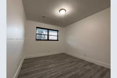 512 NE 4th Ave #512, Hallandale Beach, FL 33009 - Photo 9