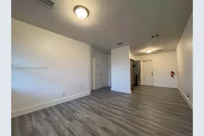 512 NE 4th Ave #512, Hallandale Beach, FL 33009 - Photo 7