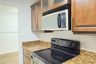 7121 Miami Lakes Dr, Miami Lakes, FL 33014 - Photo 23