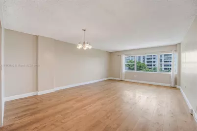 1700 NE 105th St #505, Miami Shores, FL 33138 - Photo 3