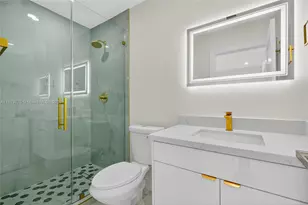 1011 NW 89th St, Miami, FL 33150 - Photo 37