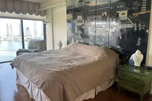 3000 Island Blvd, Aventura, FL 33160 - Photo 11