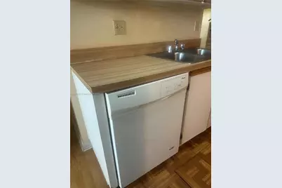 18318 NW 68th Ave #B, Hialeah, FL 33015 - Photo 11