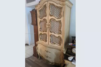 1024 SE 4th Ave #403, Dania Beach, FL 33004 - Photo 9