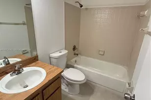 824 Twin Lakes Dr, Coral Springs, FL 33071 - Photo 9