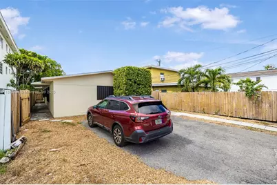 2033 Dewey St, Hollywood, FL 33020 - Photo 19