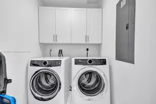 851 NE 1st Ave, Miami, FL 33132 - Photo 39