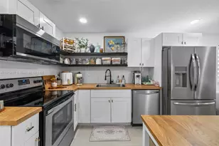 2170 NW 84th St, Miami, FL 33147 - Photo 7