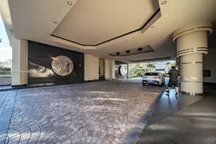 20191 E Country Club Dr, Aventura, FL 33180 - Photo 19