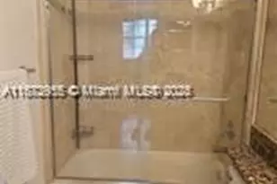 19555 E Country Club Dr, Aventura, FL 33180 - Photo 3