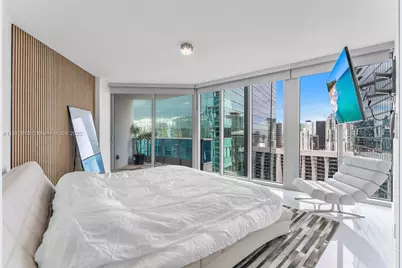 200 Biscayne Boulevard Way #3601, Miami, FL 33131 - Photo 11