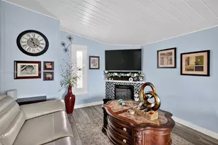 7120 Wilson St, Hollywood, FL 33024 - Photo 19