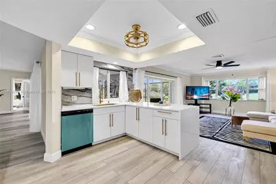 5706 Guava Dr, Tamarac, FL 33319 - Photo 5