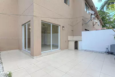 5698 W 25th Ct #5698, Hialeah, FL 33016 - Photo 13