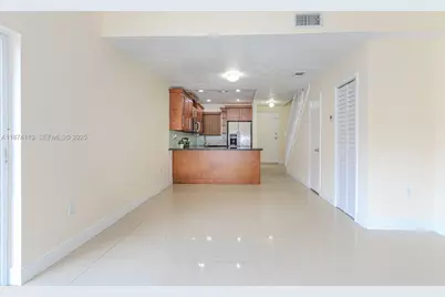 5698 W 25th Ct #5698, Hialeah, FL 33016 - Photo 3