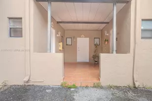 5698 W 25th Ct, Hialeah, FL 33016 - Photo 27