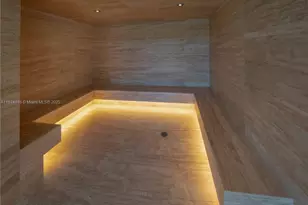 16385 Biscayne Blvd, North Miami Beach, FL 33160 - Photo 29