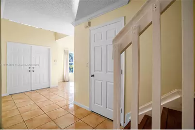239 Mahogany Ter #239, Davie, FL 33325 - Photo 5