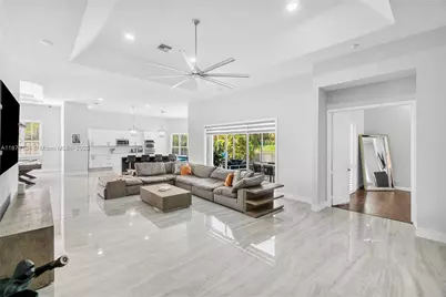 5646 NW 109th Ln, Coral Springs, FL 33076 - Photo 1