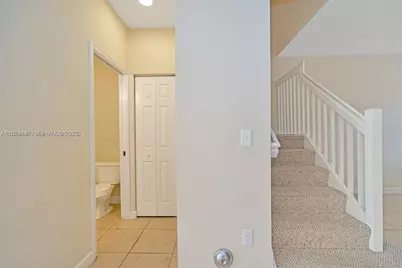 1048 NE 208th St #0, Miami, FL 33179 - Photo 15