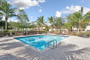 1048 NE 208th St, Miami, FL 33179 - Photo 35