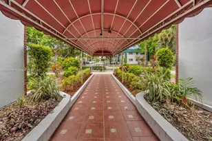 4750 NW 22nd Ct, Lauderhill, FL 33313 - Photo 7