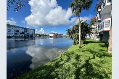 4750 NW 22nd Ct #114, Lauderhill, FL 33313 - Photo 3