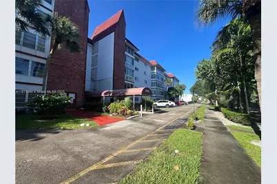 4750 NW 22nd Ct #114, Lauderhill, FL 33313 - Photo 37